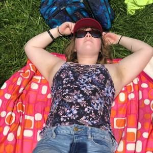 Meet your Posher, Dakota